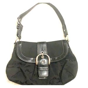 Medium size Coach purse